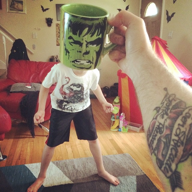 hijos-superheroes-tazas-desayuno-lance-curran (2)