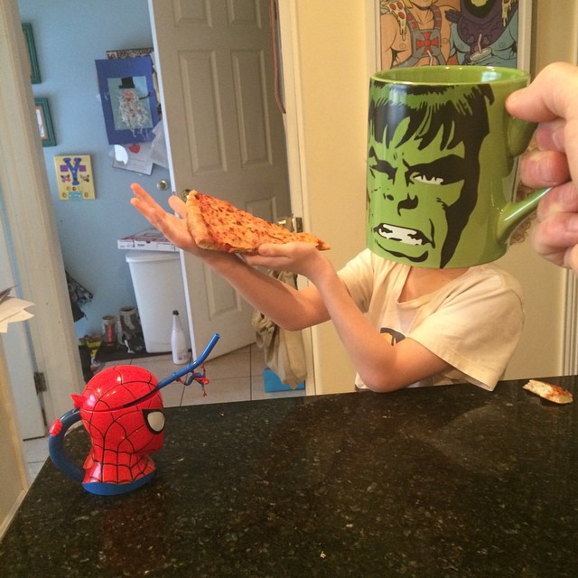 hijos-superheroes-tazas-desayuno-lance-curran (7)