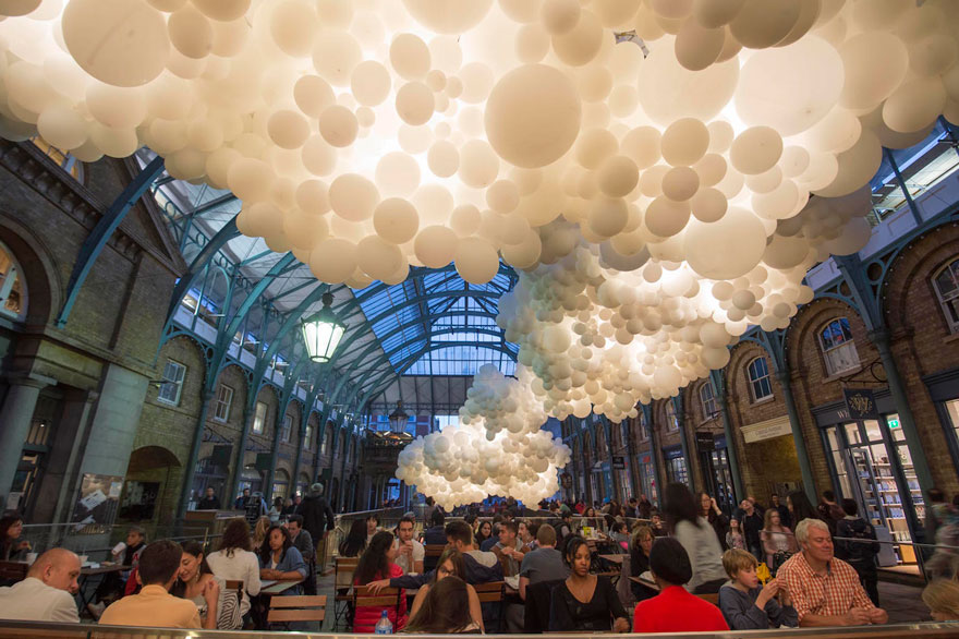 instalacion-globos-mercado-covent-garden-charles-petillon (11)