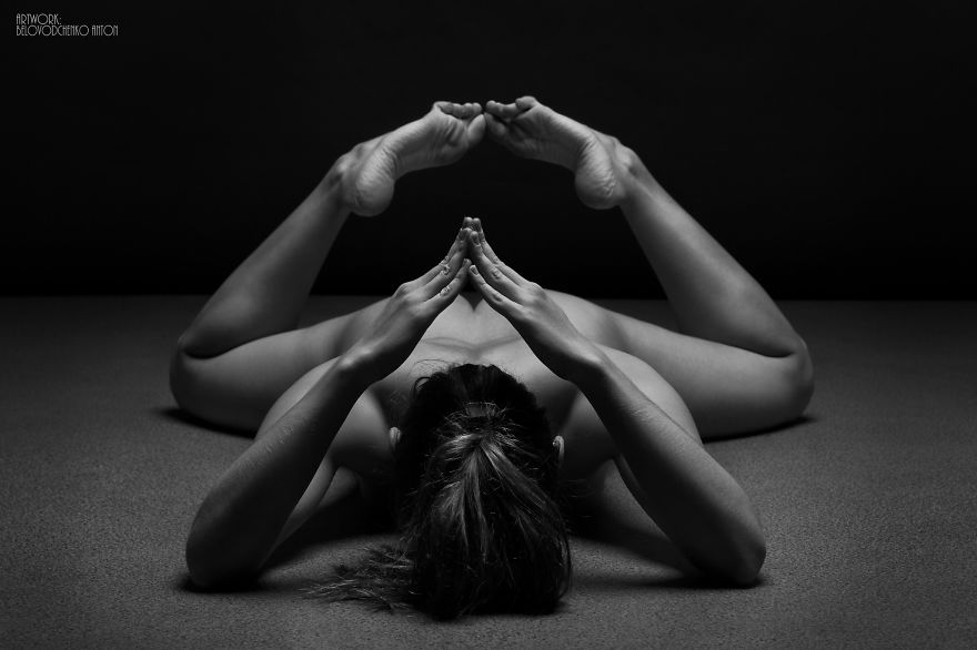 retratos-desnudos-femeninos-blanco-negro-bodyscapes-anton-belovodchenko (16)