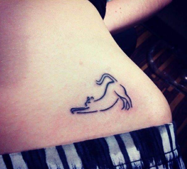 tatuajes-minimalistas-gatos (15)