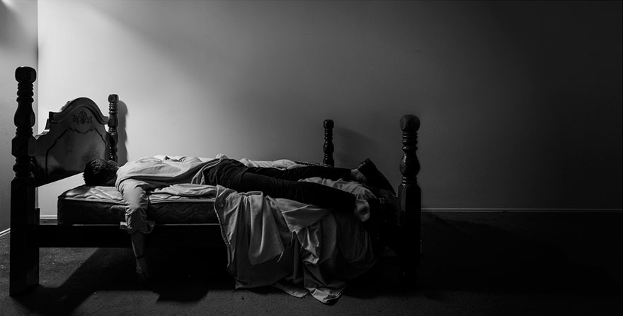 autorretratos-depresion-edward-honaker (7)