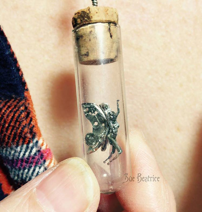 esculturas-steampunk-piezas-relojes-recicladas-susan-beatrice (12)