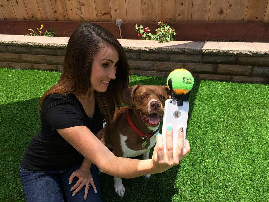 pooch-selfie-accesorio-movil-perros-jason-hernandez (4)