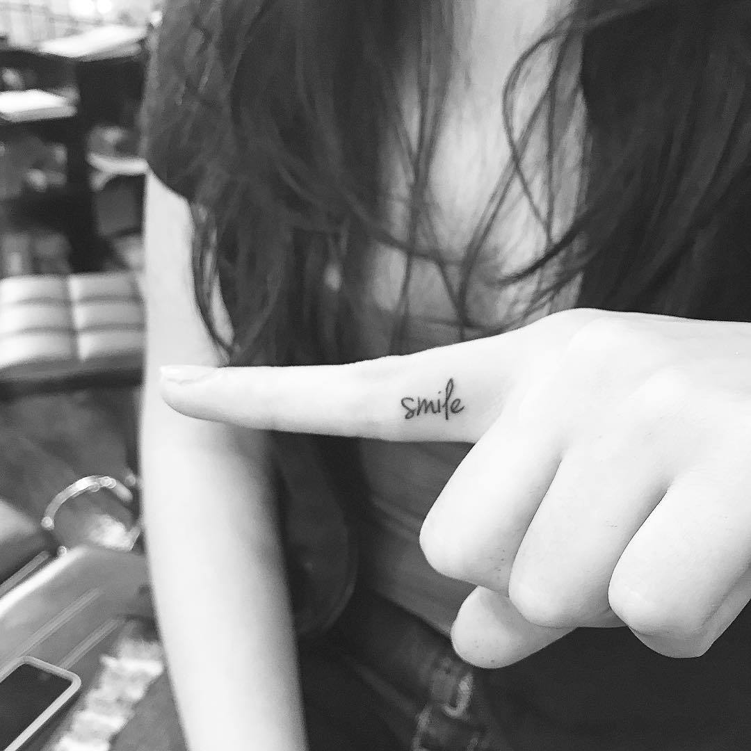 tatuajes-minimalistas-jonboy-west4tattoo (3)