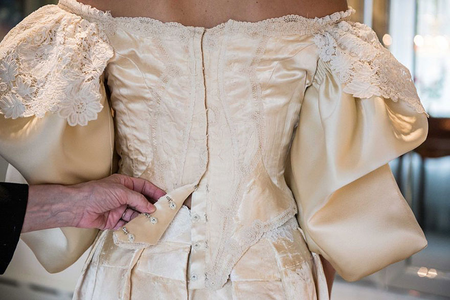 vestido-boda-120-anos-herencia-familiar-11-novia-abigail-kingston (10)