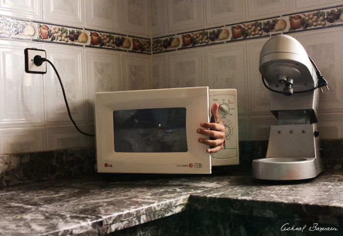Manos Surrealistas Por Achraf Baznani