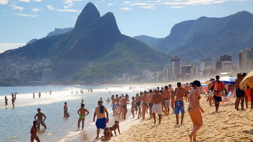 La Vida Nocturna En Ipanema