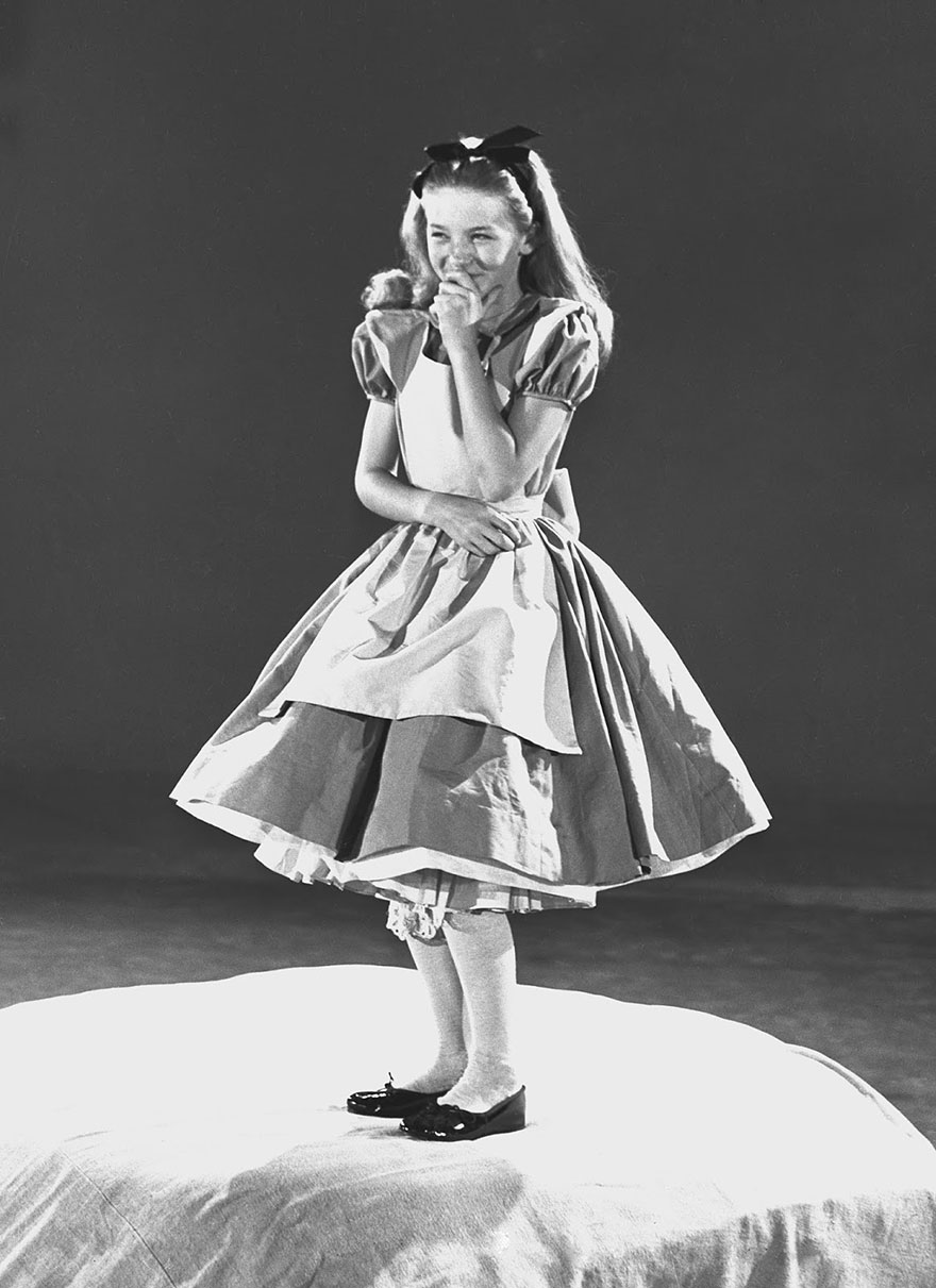 animacion-clasica-alicia-pais-maravillas-kathryn-beaumont (9)