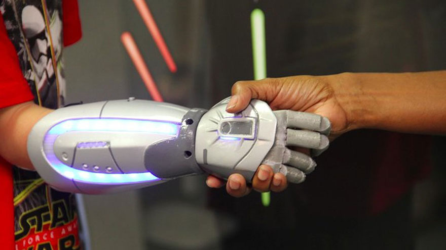 protesis-heroes-disney-open-bionics (1)