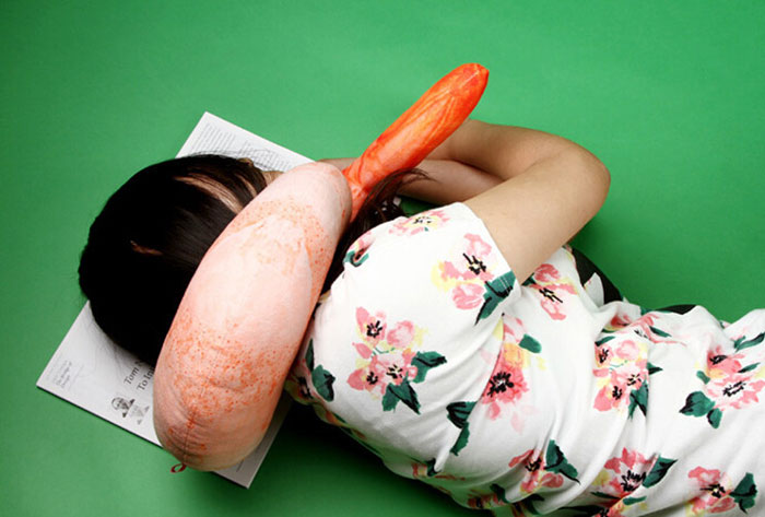 ¿No puedes dormir? Esta almohada – gamba japonesa te ayudará
