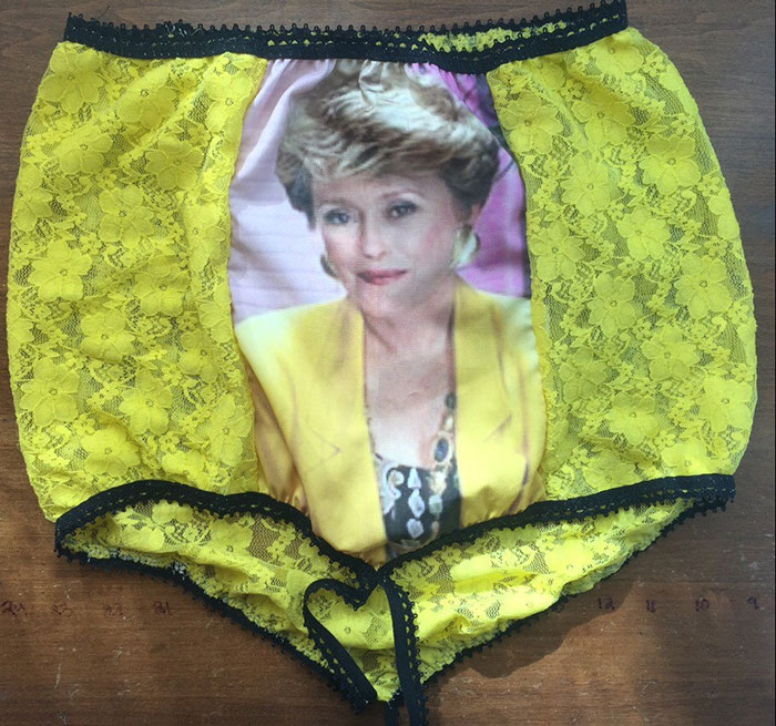 bragas-abuela-chicas-oro-candice-pugh (3)
