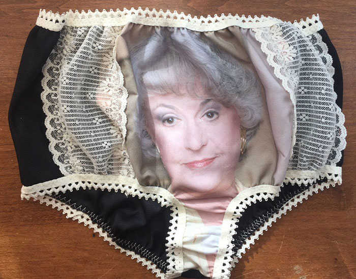 bragas-abuela-chicas-oro-candice-pugh (4)