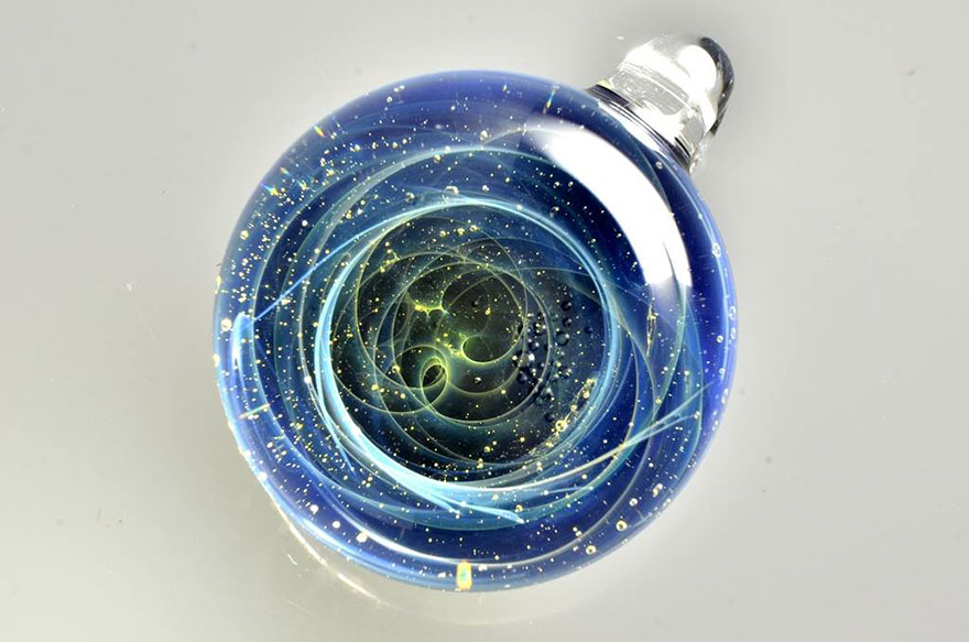 colgantes-cristal-galaxias-planetas-dentro-satoshi-tomizu (2)