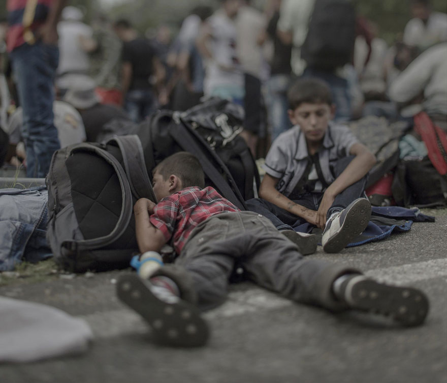 donde-ninos-duermen-fotos-refugiados-sirios-magnus-wennman (1)