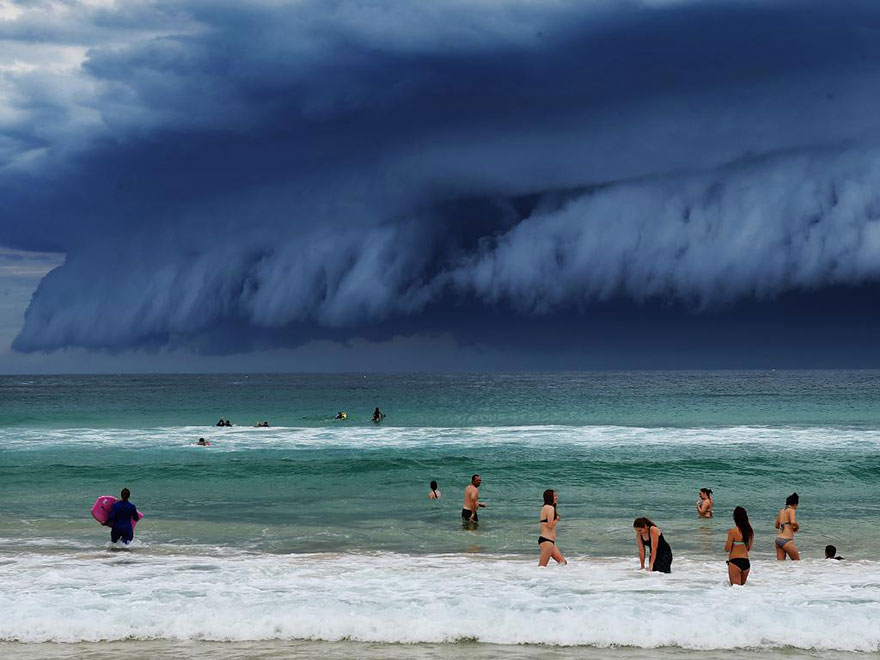 enorme-tsunami-nubes-sydney-australia (1)
