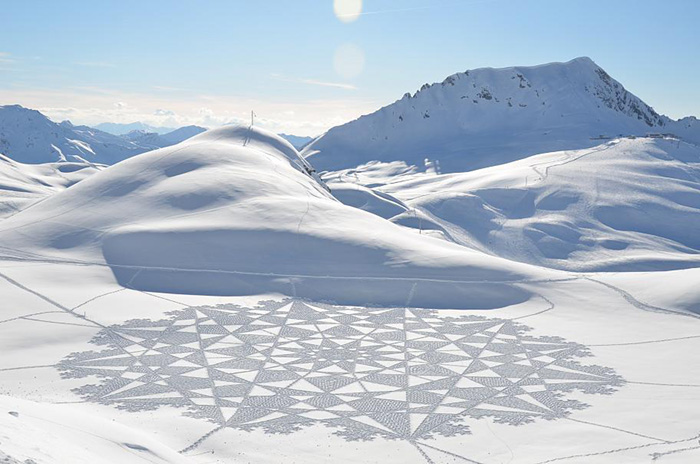 mural-dragon-nieve-siberia-simon-beck-drakony (3)