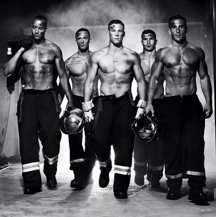 Estos bomberos franceses posan para el calendario benéfico más caliente de 2016