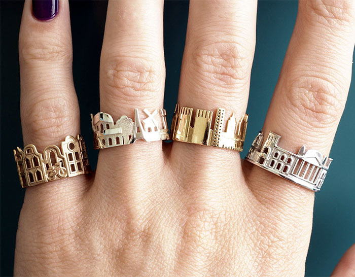 Con estos anillos arquitectónicos puedes llevar tus ciudades favoritas a donde quieras