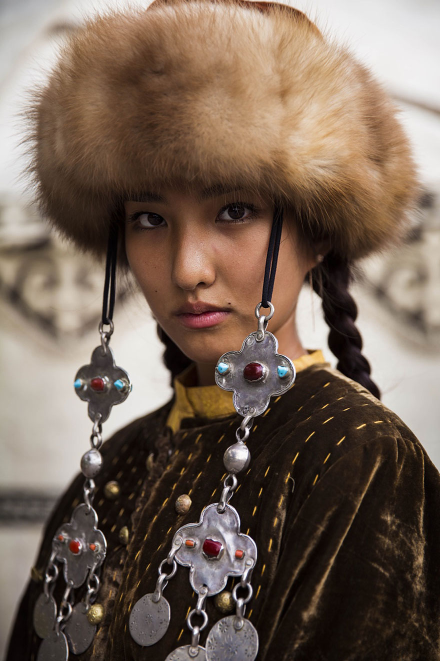 atlas-belleza-retratos-mujeres-mundo-mihaela-noroc-2 (14)