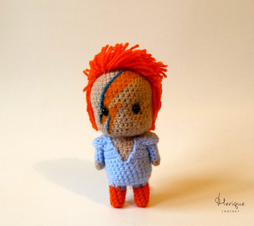 homenaje-ganchillo-alan-rickman-david-bowie (1)