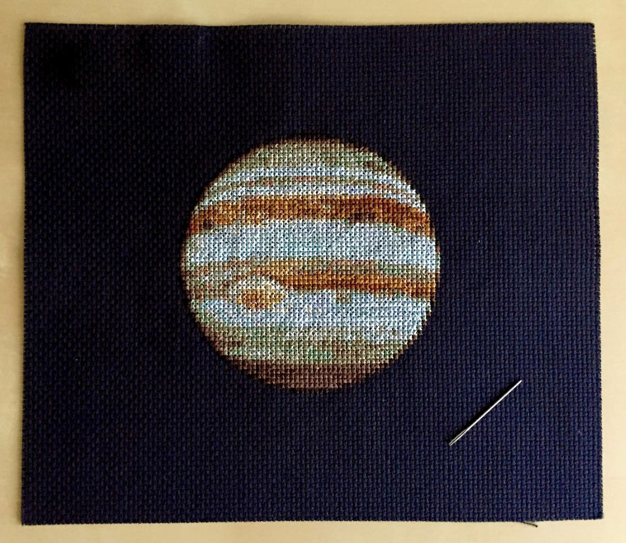 planetas-sistema-solar-punto-cruz (1)