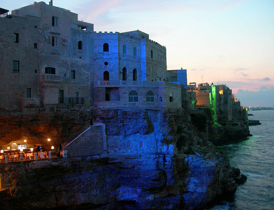 restaurante-cueva-grotta-palazzese-italia (8)