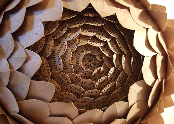 libros-viejos-reciclados-arte-cecilia-levy (5)