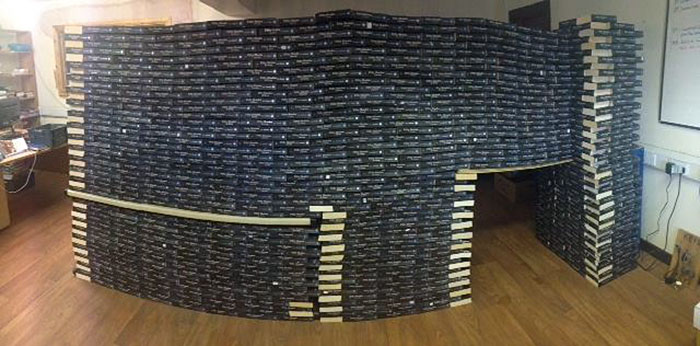 fuerte-libros-50-sombras-donados-tienda-oxfam (1)