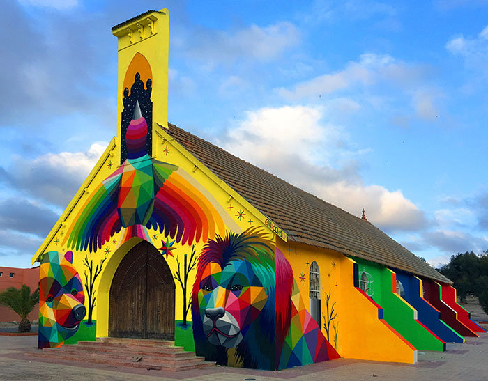 Esta iglesia abandonada en Marruecos fue transformada con coloridos graffitis