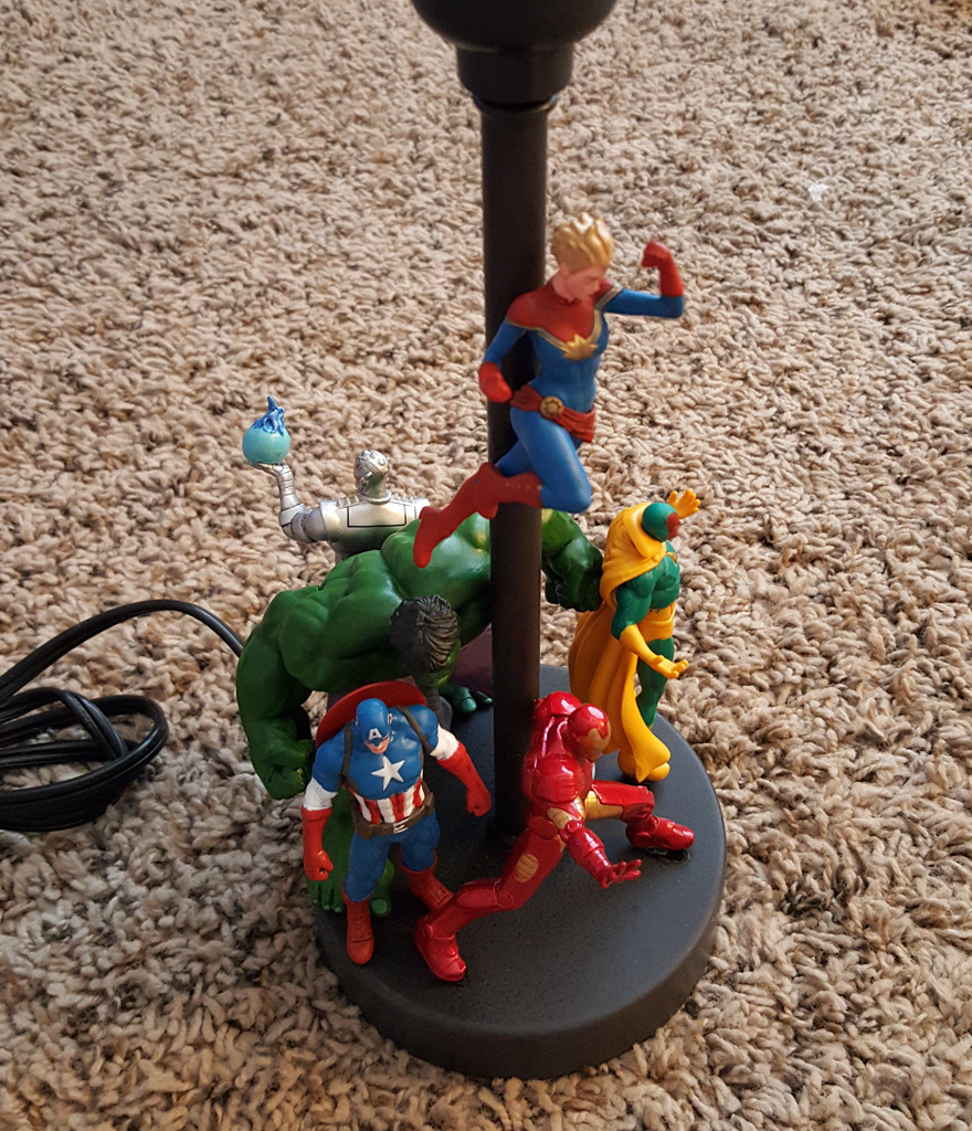 lampara-casera-figuras-superheroes (1)