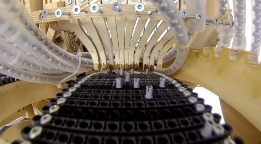 maquina-musica-2000-canicas-wintergatan-martin-molin (1)