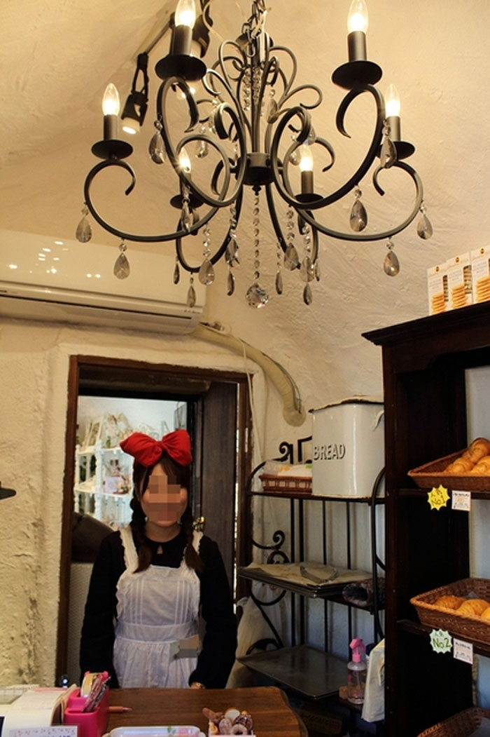 panaderia-nicky-kiki-ghibli-yufuin-japon (8)