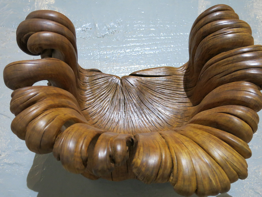 silla-tallada-tocon-roble-alex-johnson (9)