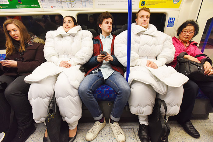 Traje – edredón para aquellos quienes quieren dormir dónde sea y cuándo sea