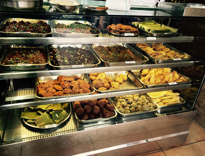 nevera-publica-comida-indigentes-india (9)