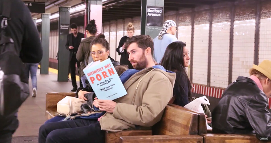 portadas-de-libros-falsos-nyc-metro-broma-scott-rogowsky (4)