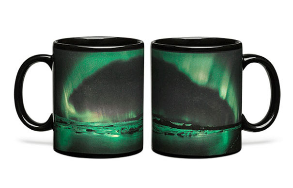 taza-aurora-boreal-termosensible-thinkgeek (3)