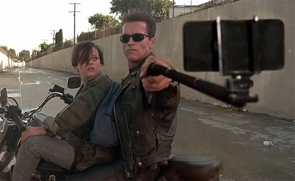 armas-reemplazadas-palos-selfie-peliculas (15)