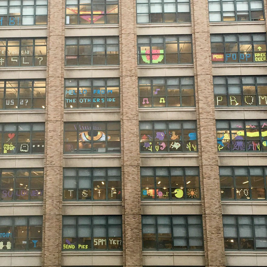 guerra-postits-edificios-oficinas-nueva-york (1)