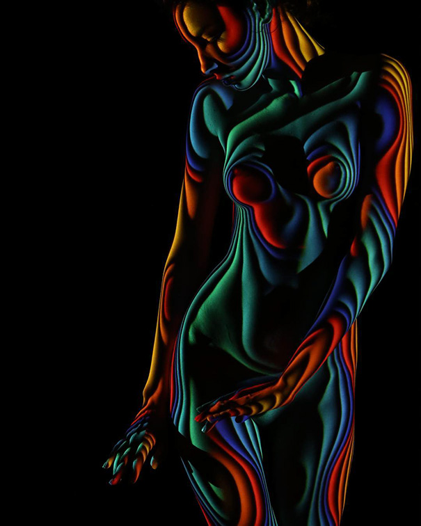 retratos-mujeres-desnudas-luz-colores-dani-olivier (11)
