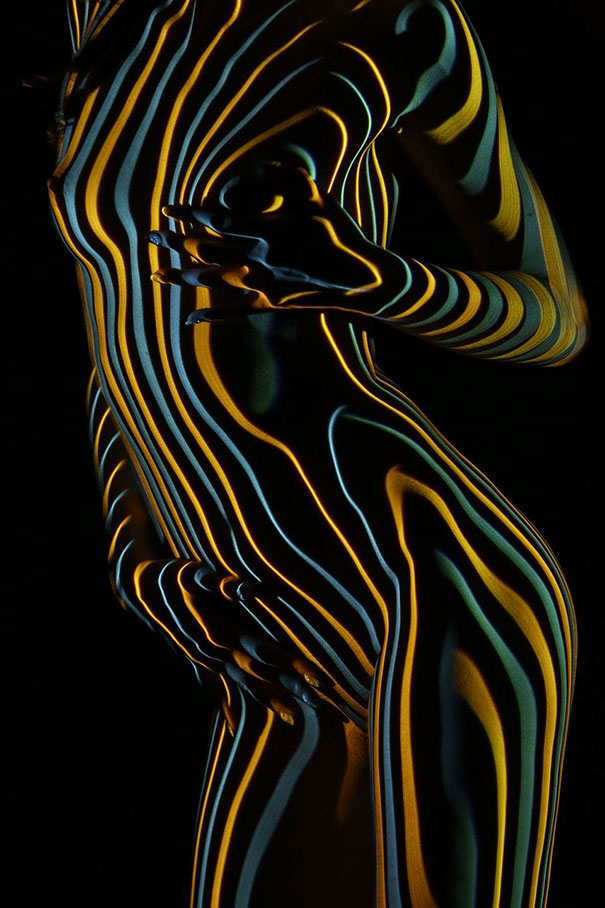 retratos-mujeres-desnudas-luz-colores-dani-olivier (19)