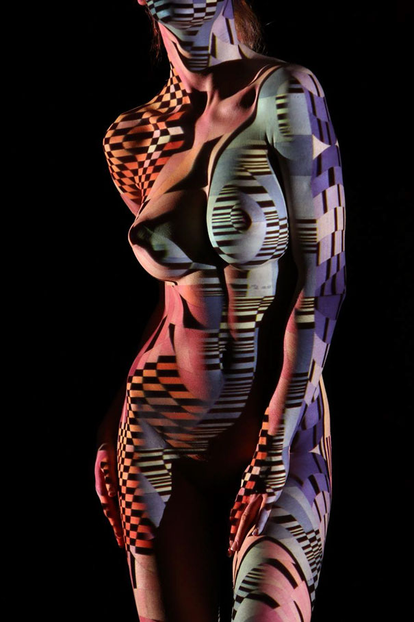 retratos-mujeres-desnudas-luz-colores-dani-olivier (4)