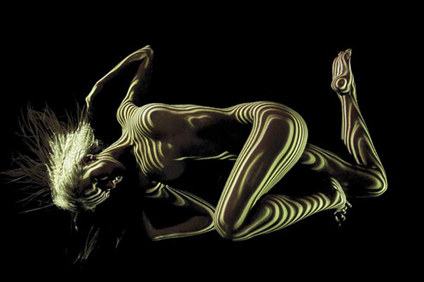 retratos-mujeres-desnudas-luz-colores-dani-olivier (5)