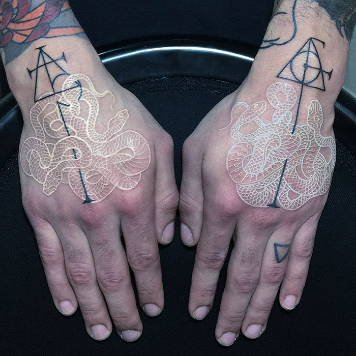 tatuajes-serpientes-blanco-negro-mirko-sata (3)