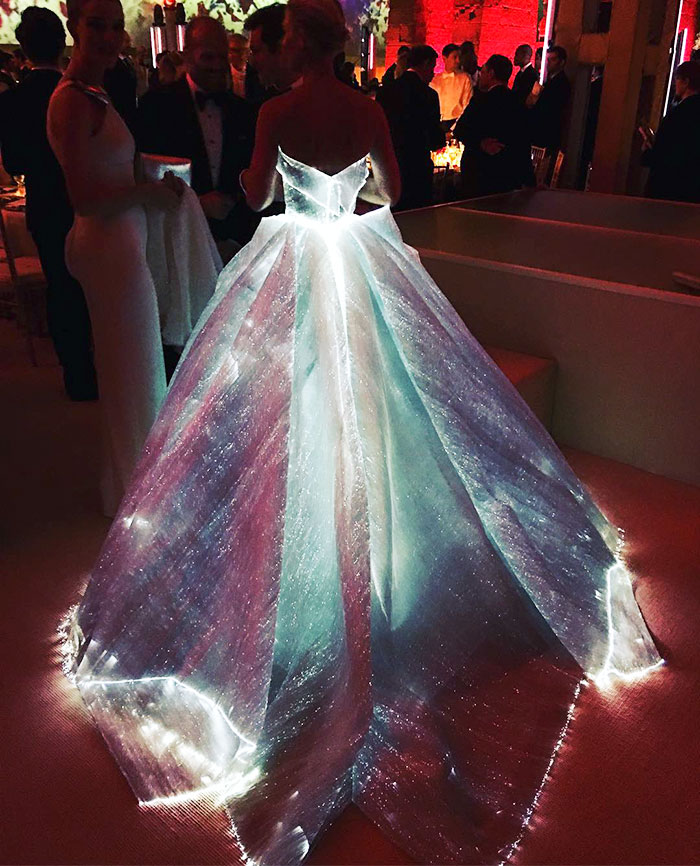 vestido-luminoso-cenicienta-claire-danes-gala-met (4)