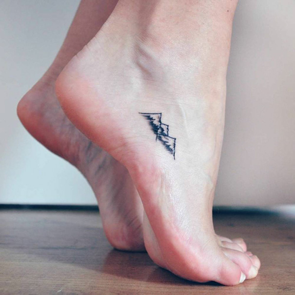 ideas-tatuajes-diminutos-pies (1)