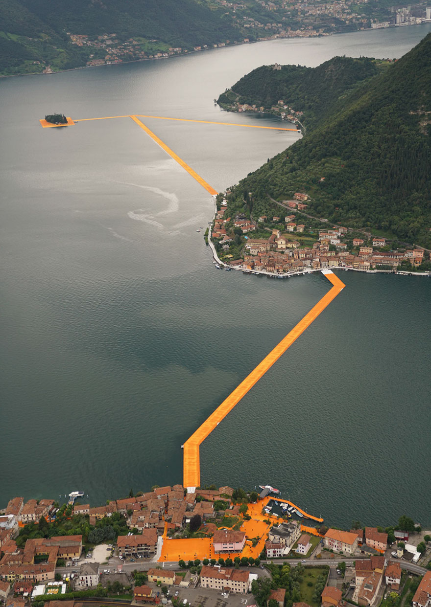 instalacion-artistica-embarcaderos-flotantes-christo-jeanne-claude-italia (1)