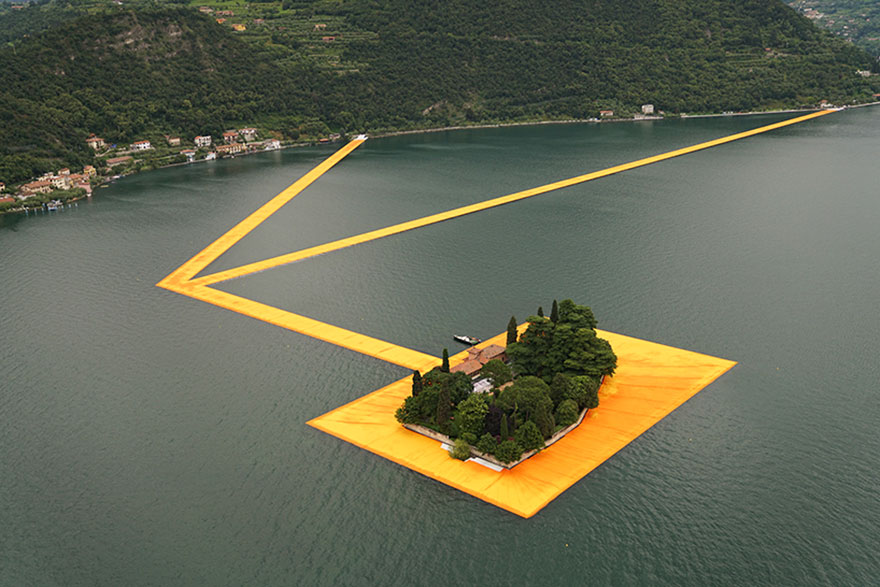 instalacion-artistica-embarcaderos-flotantes-christo-jeanne-claude-italia (9)