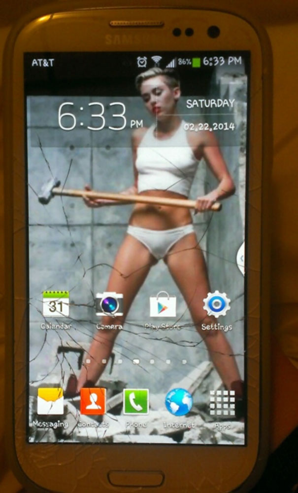 solucion-creativa-pantalla-smartphone-rota (14)
